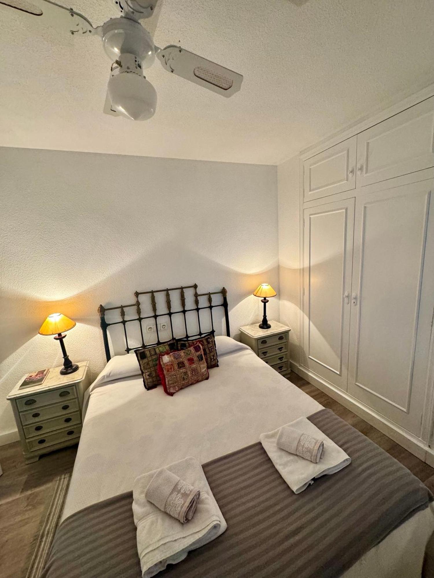 Garay Apartments Бенидорм Экстерьер фото